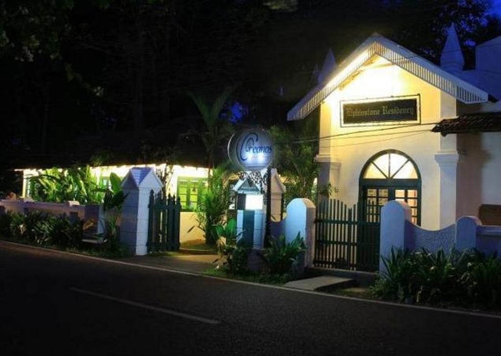 Elphinstone Residency Bed and Breakfast Kochi Exteriör bild