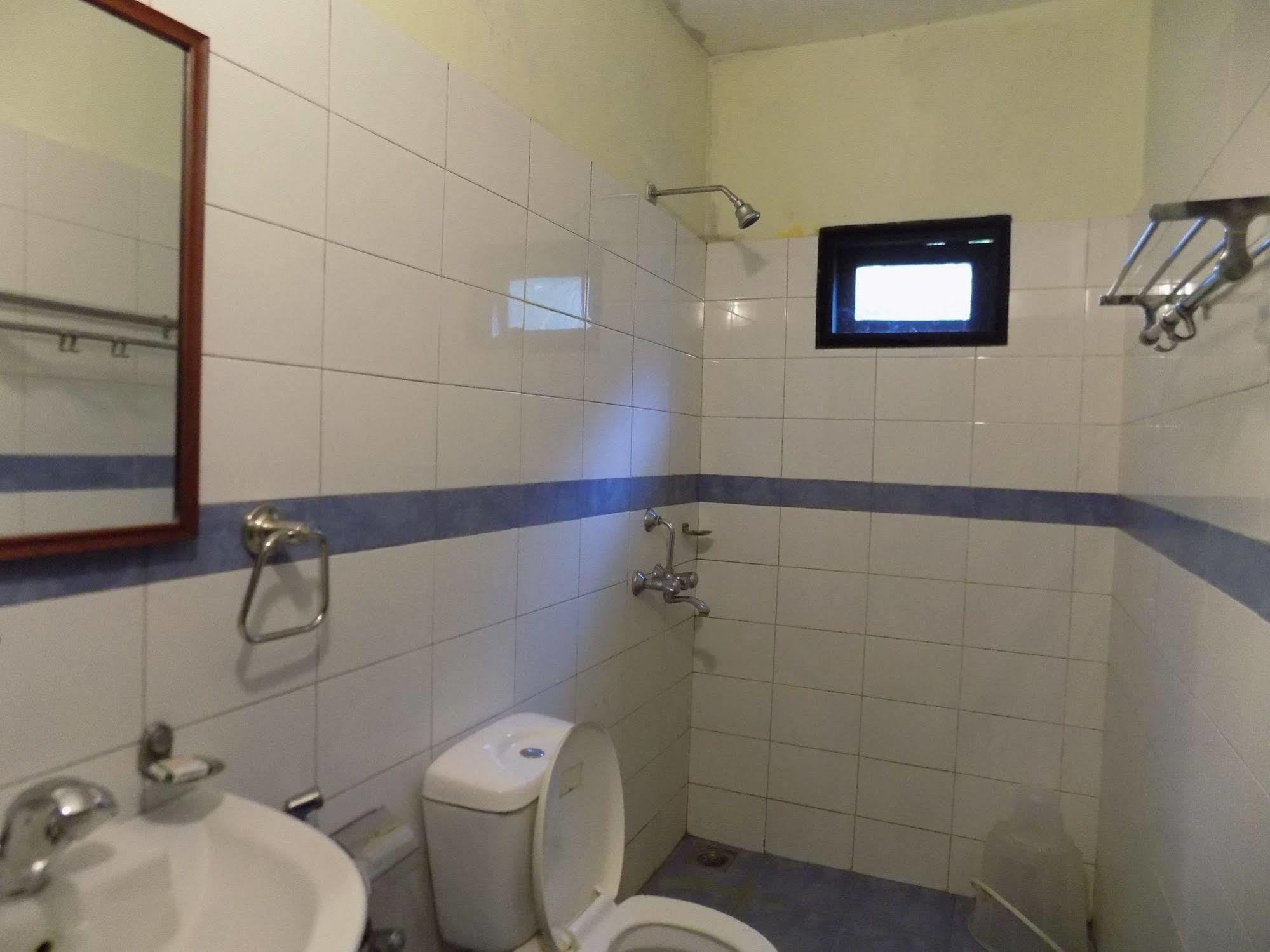 Elphinstone Residency Bed and Breakfast Kochi Exteriör bild