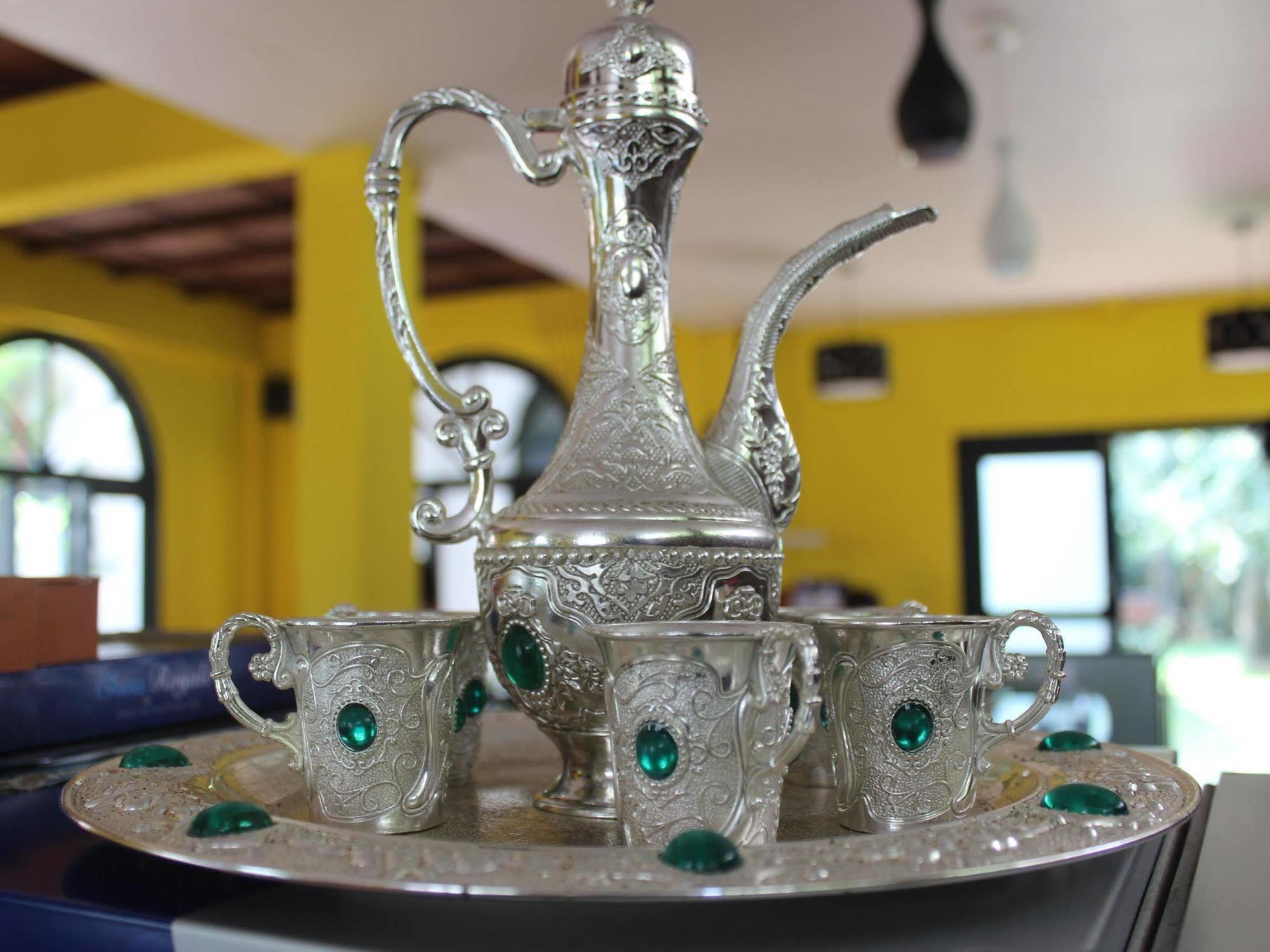 Elphinstone Residency Bed and Breakfast Kochi Exteriör bild